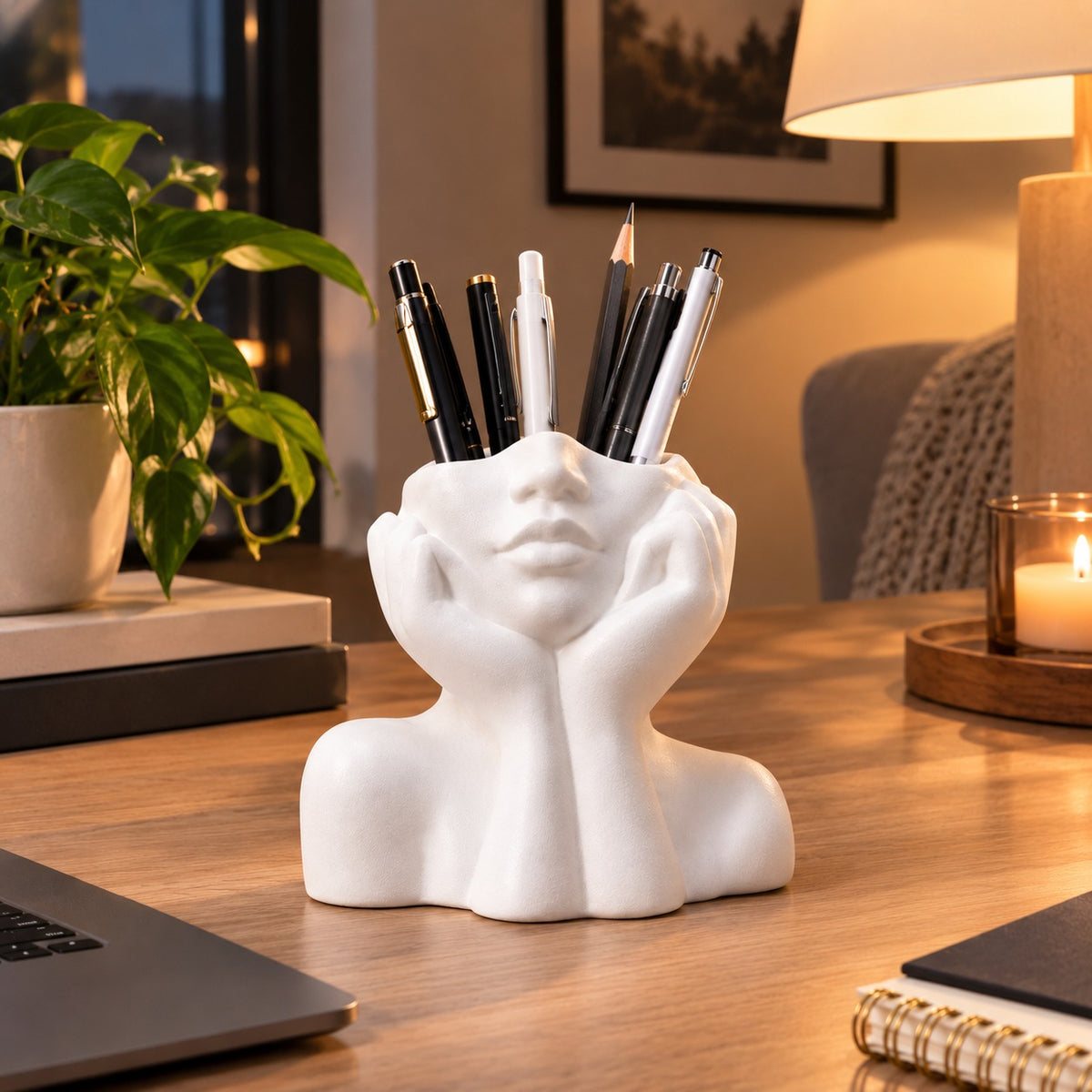 Skulpturale Deko-Vase – Modernes Wohnaccessoire